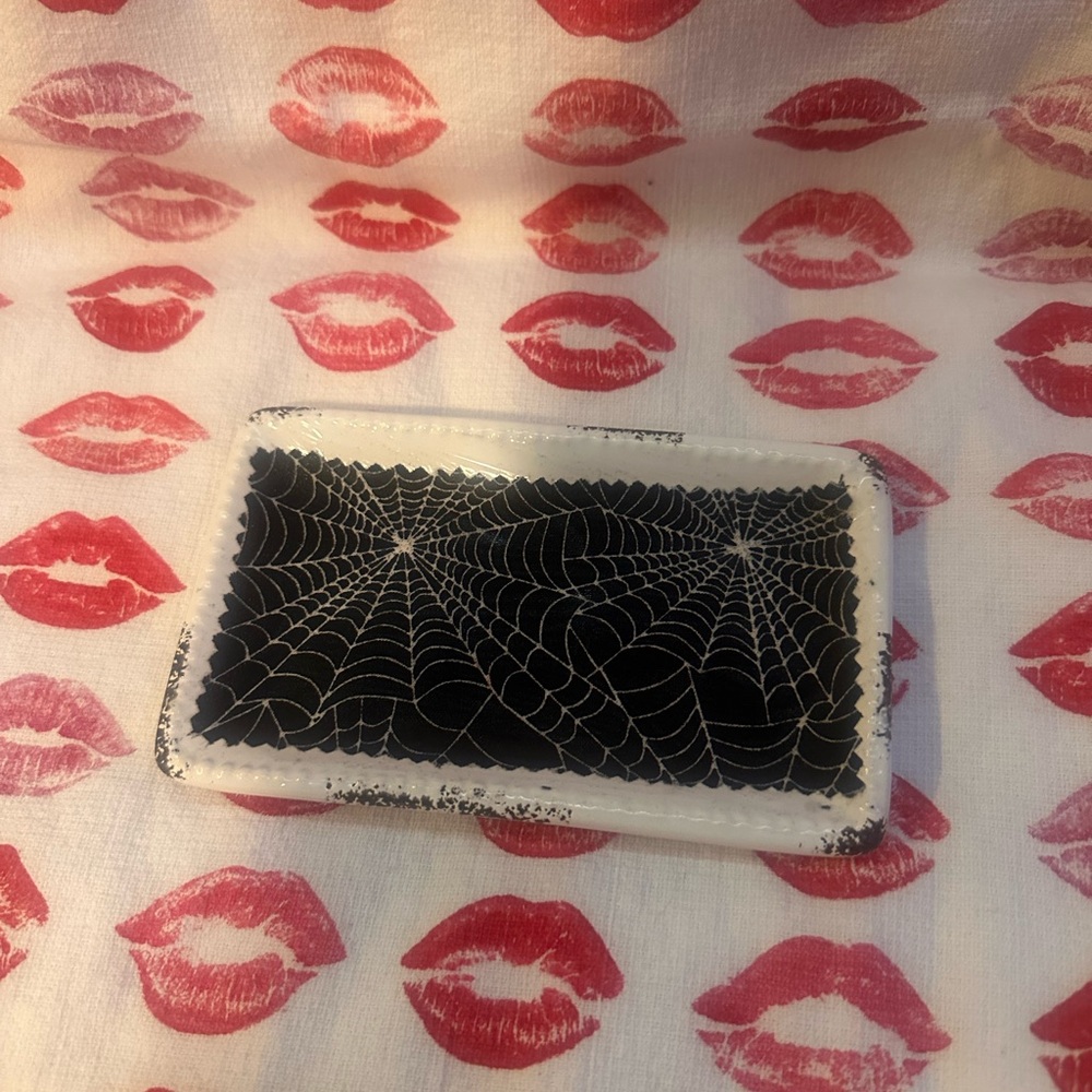 Spider Web trinket plate bowl 6” x 3.5”